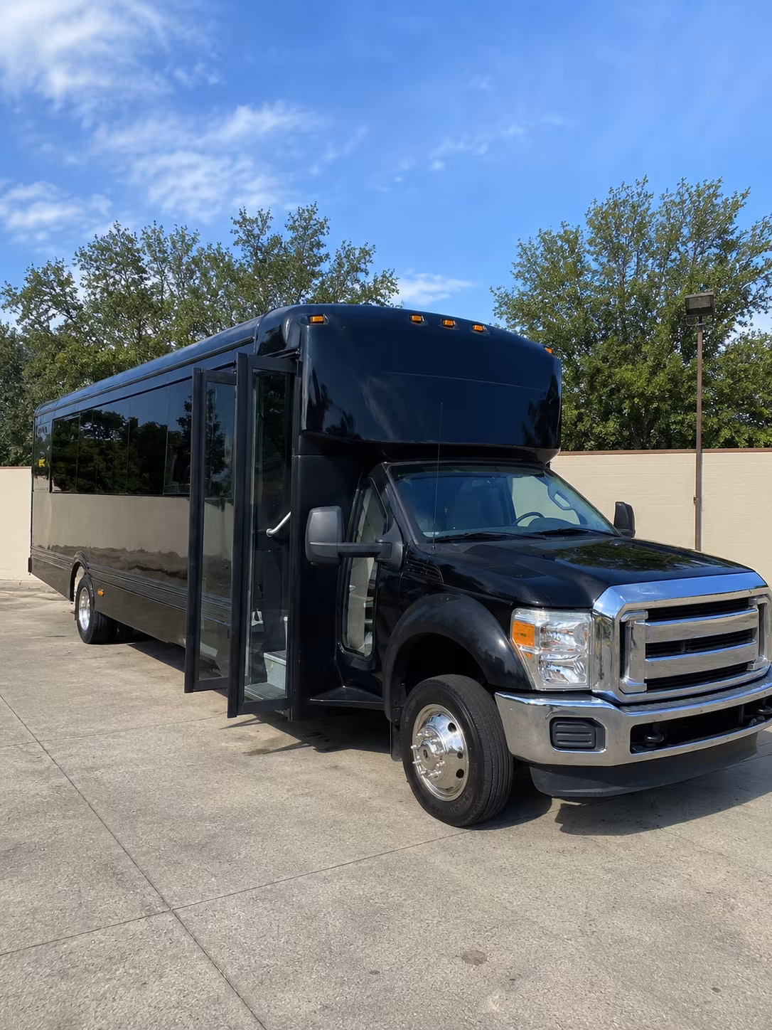 melbourne 20 passenger party bus