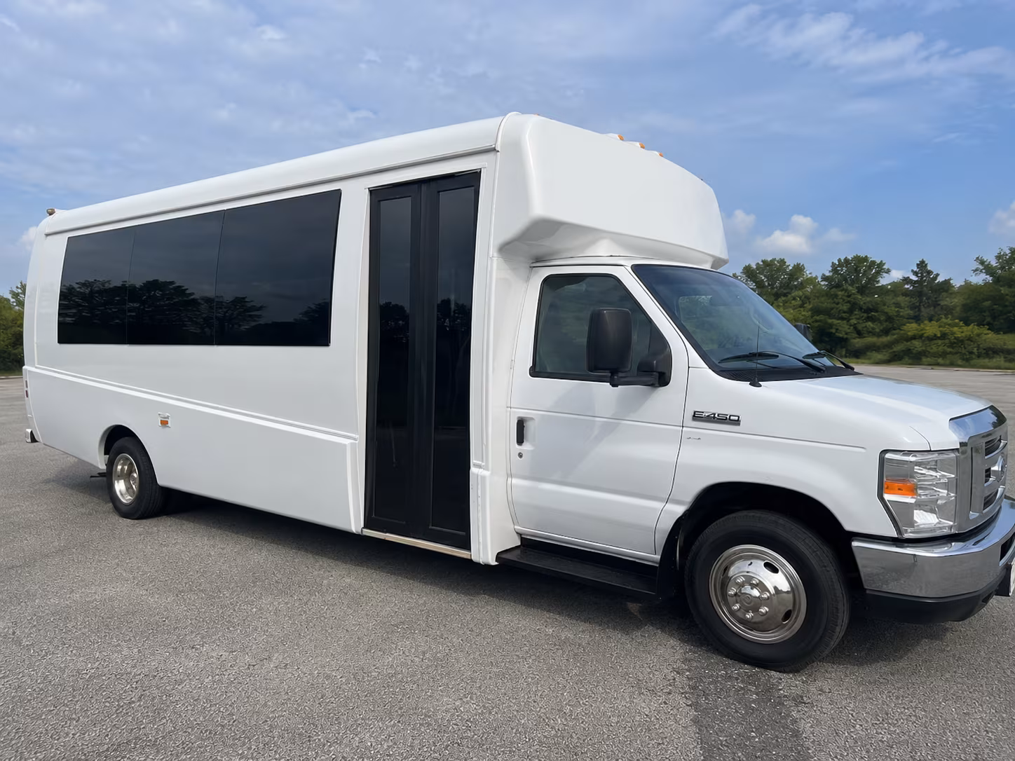 party bus rentals in melbourne for bachelorette bar crawls along new haven avenue